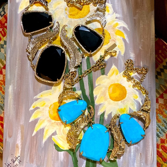 NFS Kendra Scott Necklaces - Picture 4 of 5